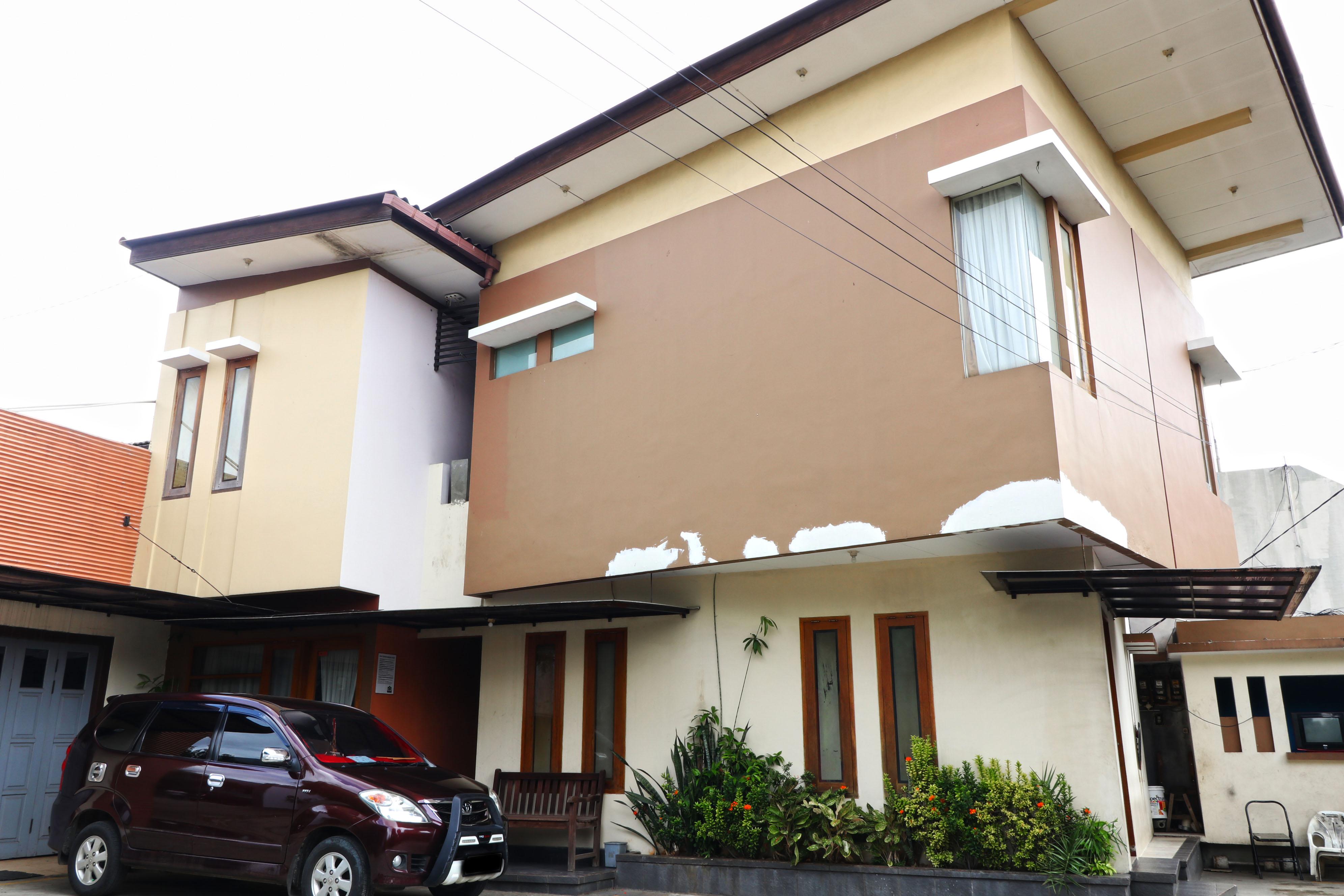 Bedur Homestay Syariah Bekasi Exterior photo