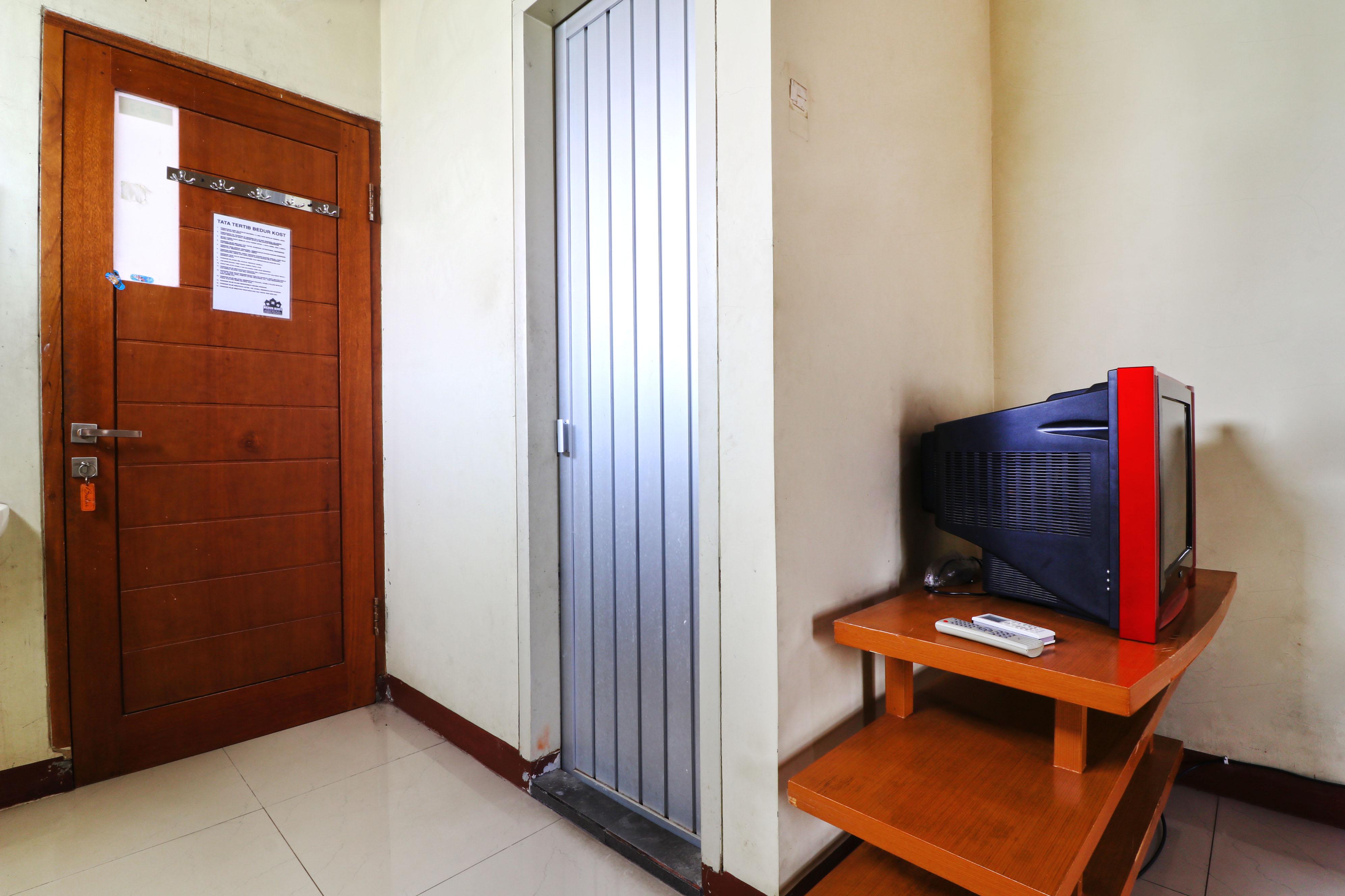 Bedur Homestay Syariah Bekasi Exterior photo