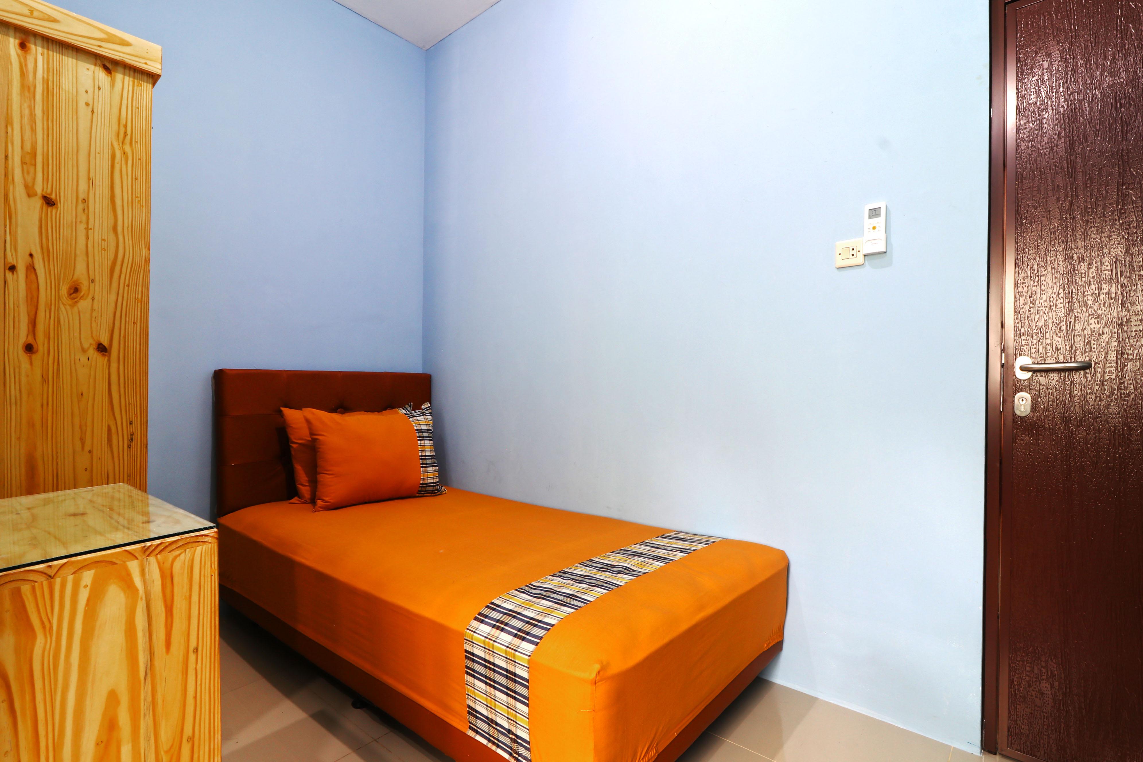 Bedur Homestay Syariah Bekasi Exterior photo
