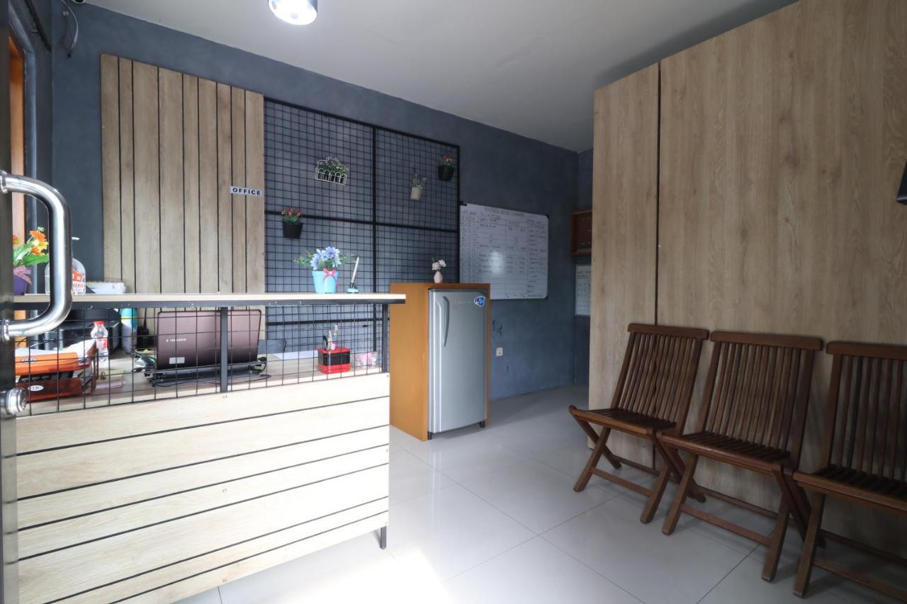 Bedur Homestay Syariah Bekasi Exterior photo
