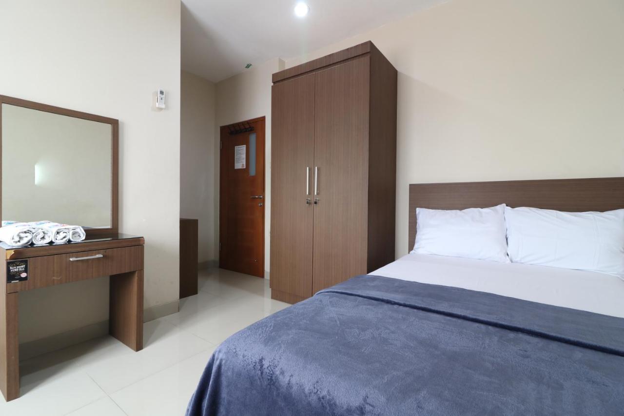 Bedur Homestay Syariah Bekasi Exterior photo